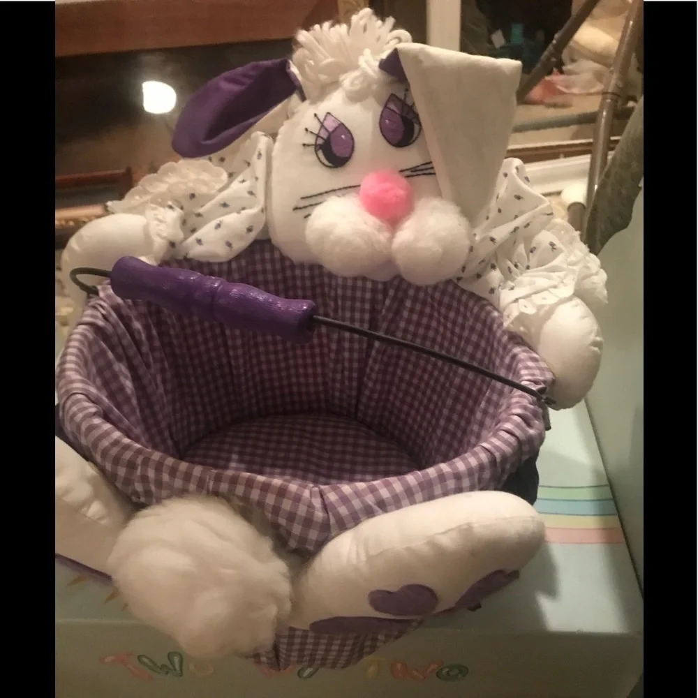 Rare Vintage 1970’s Easter Bunny Rabbit Basket